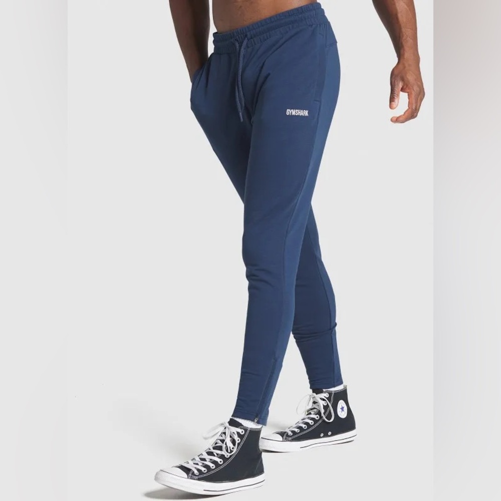 Gymshark Navy Blue slim fit joggers / sweatpants - size M